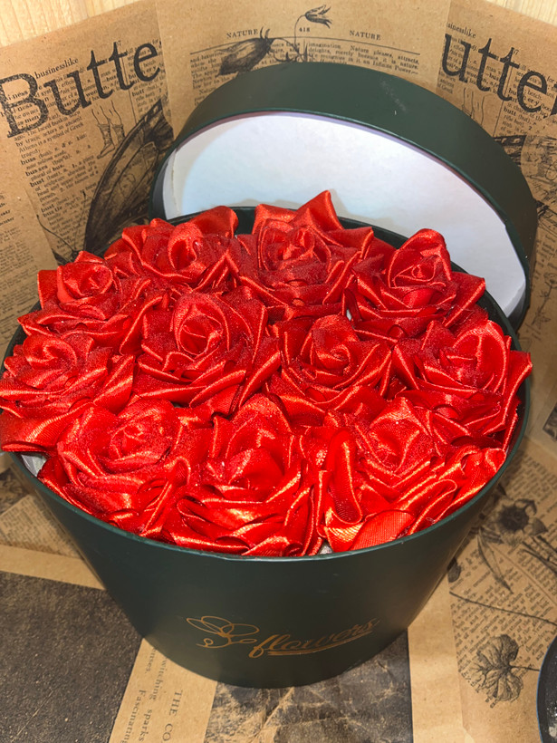 باکس گل رز قرمز